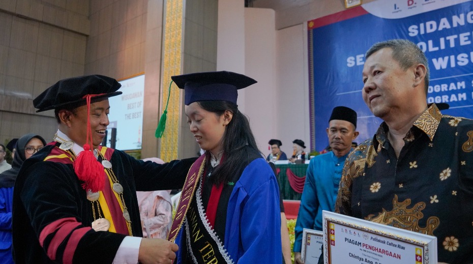 Cover Politeknik Caltex Riau Kukuhkan 448 Lulusan Baru pada Wisuda ke-22, Tegaskan Komitmen Cetak SDM Unggul dan Berdaya Saing Global
