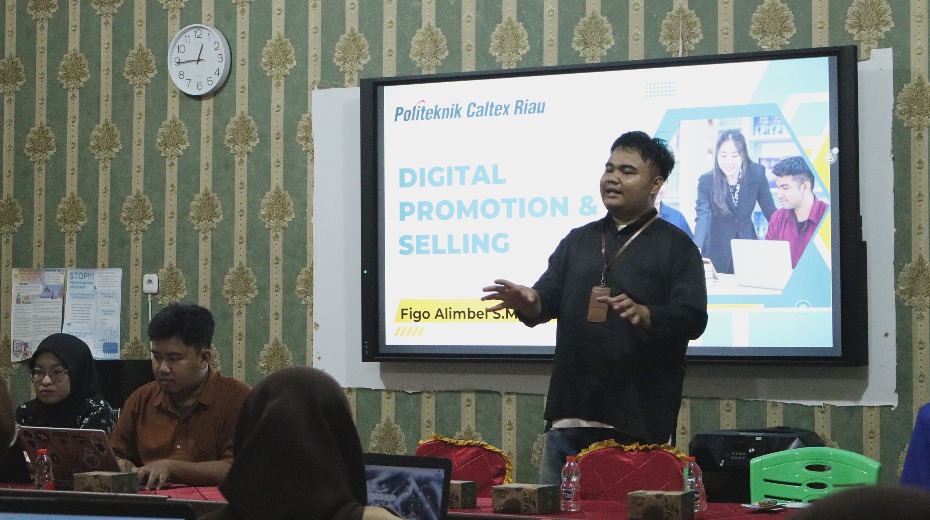 Cover PCR Gelar Pelatihan Optimalisasi Media Sosial untuk Siswa SMA Negeri 1 Tualang