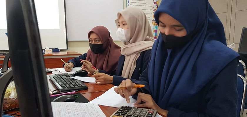 Cover Mahasiswa Akuntansi PCR Raih Juara 1 Olimpiade Akuntansi Tingkat Mahasiswa Se-Indonesia di IAIN Batusangkar