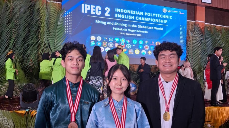 Cover PCR Raih 3 Juara Nasional di Indonesia Polytechnic English Championship (IPEC) 2025